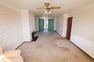 Lounge- click for photo gallery